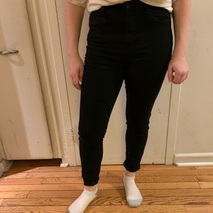 Black skinny jeans